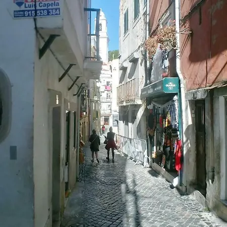 In Beco Da Formosa In Alfama - Lisboa