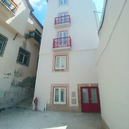 In Beco Da Formosa In Alfama - *